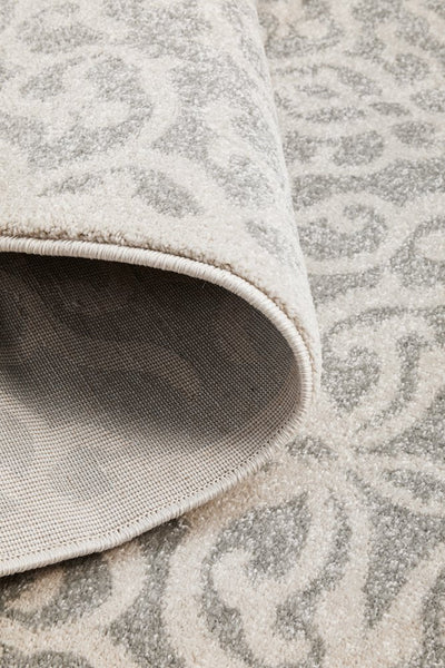 Folded edge of Chrome Lydia Silver Rug showing weave