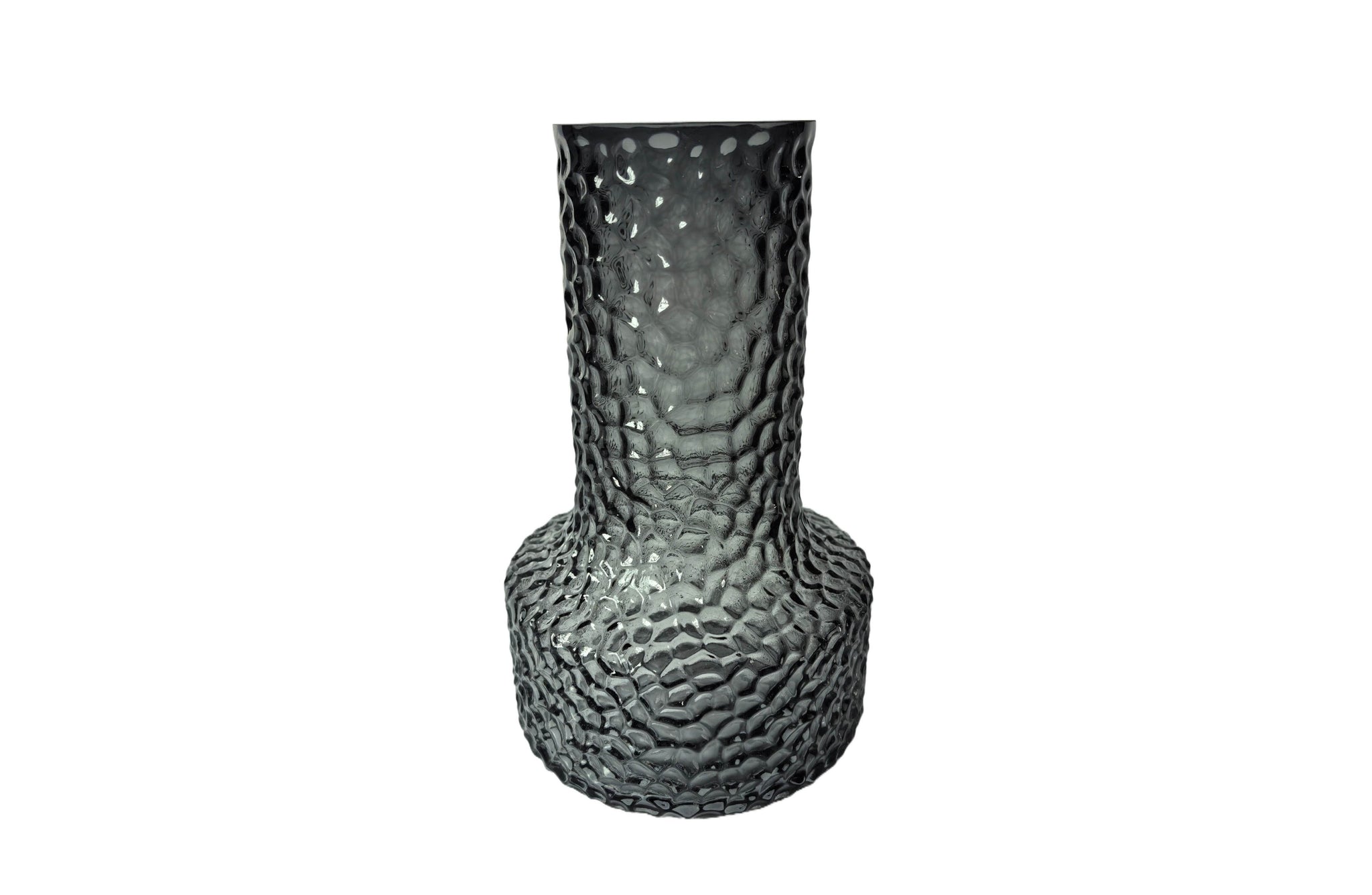 Green hammered glass vase with textured surface, 15cm diameter and 25cm height, perfect for flowers or as a décor accent.