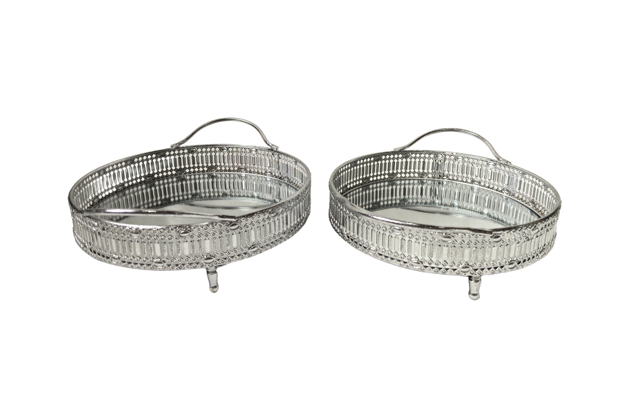 Tessa Round Tray Set of 2 in Antique Silver – decorative metal trays with handles and feet, perfect for modern home styling