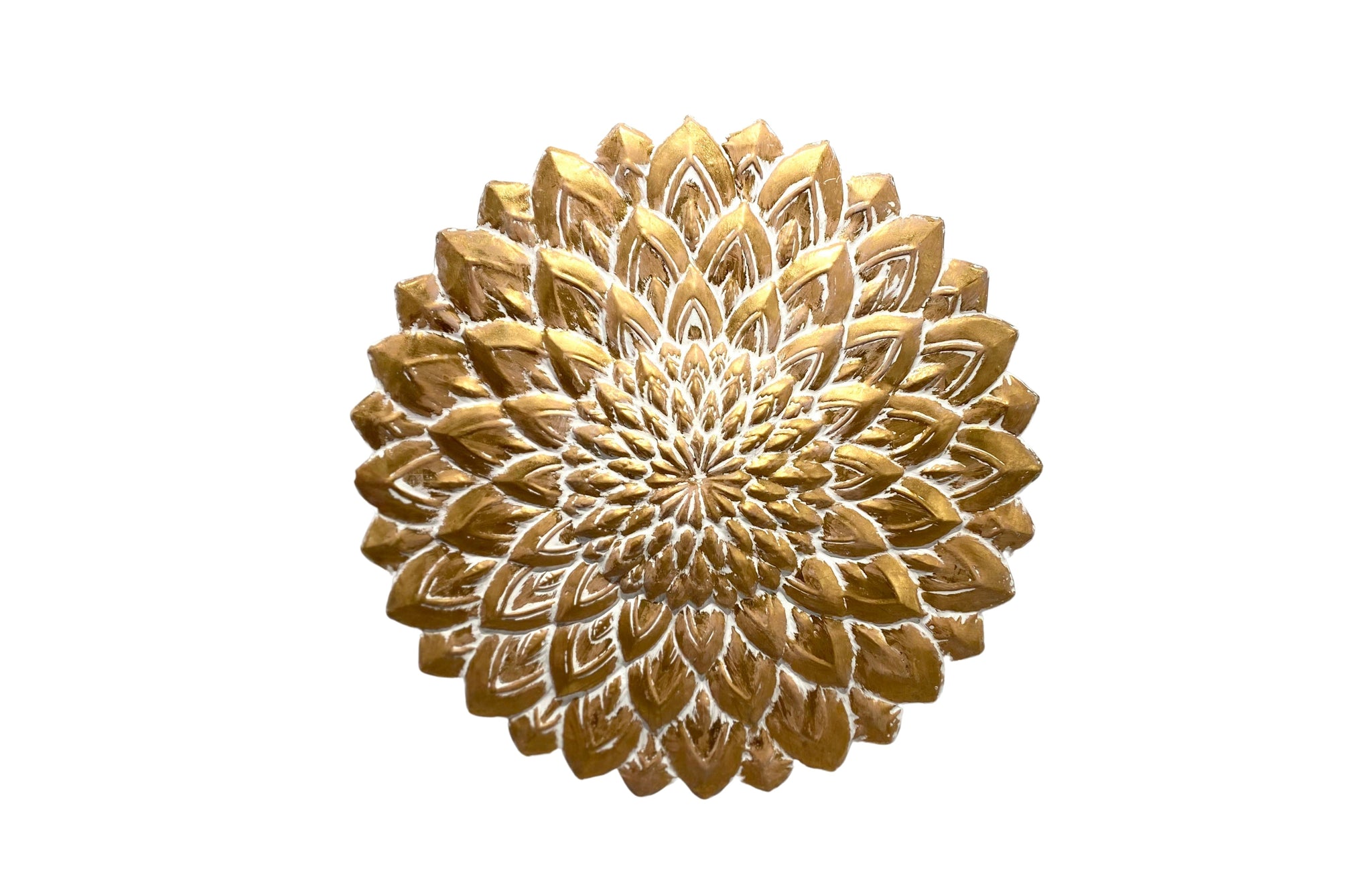Stunning gold flower wall art with intricate petal detailing for an elegant touch.