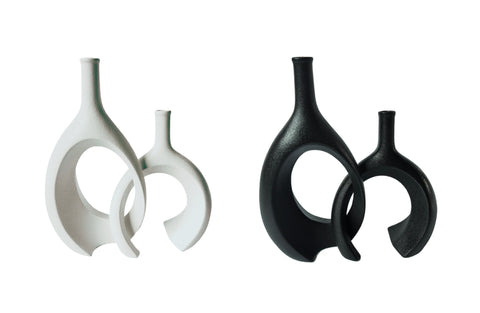 Stylish Nordic Unity vases in black and white, perfect for modern minimalist décor.